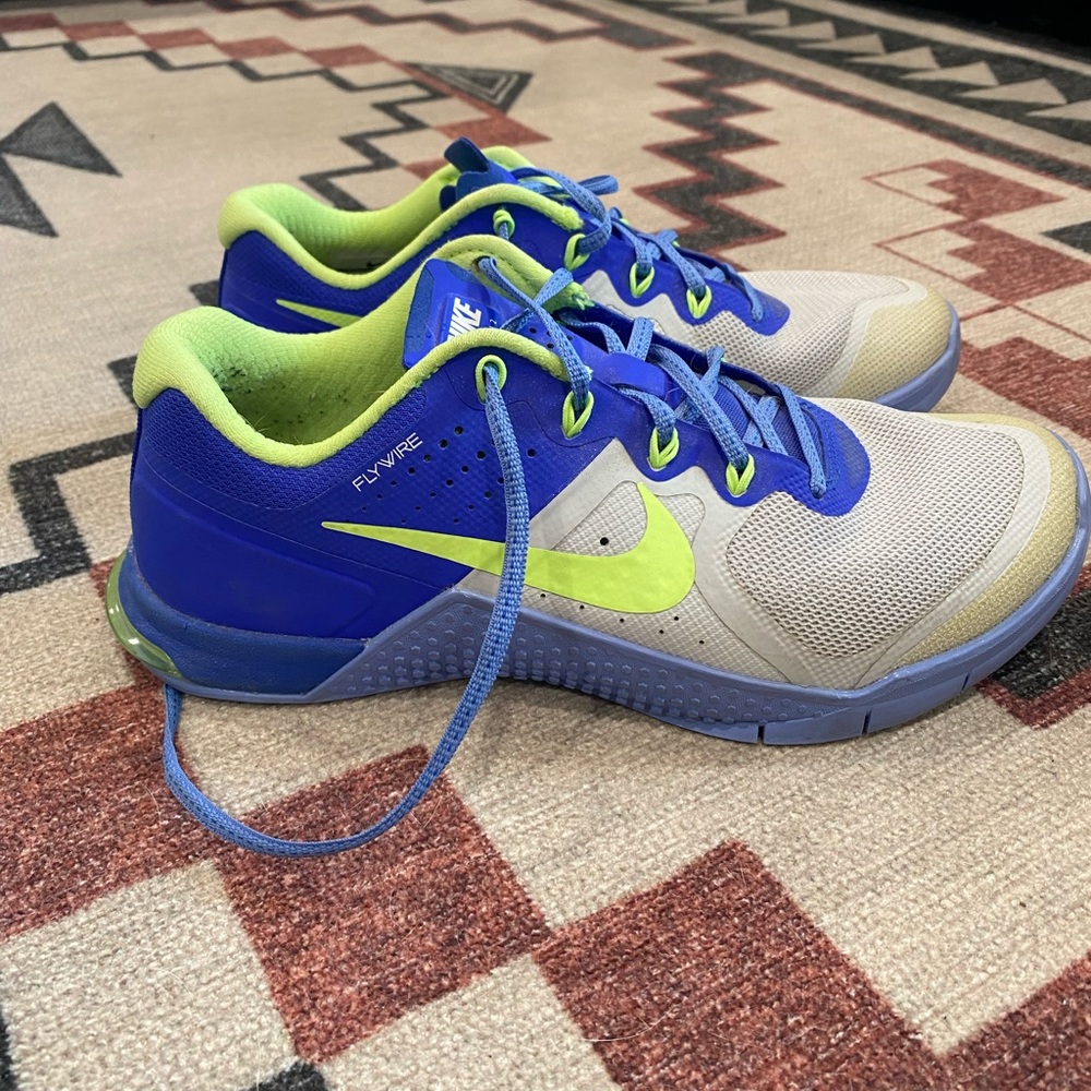 athletic nike metcon